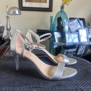 Michael Kors Silver Metallic strappy ankle sandals, size 8